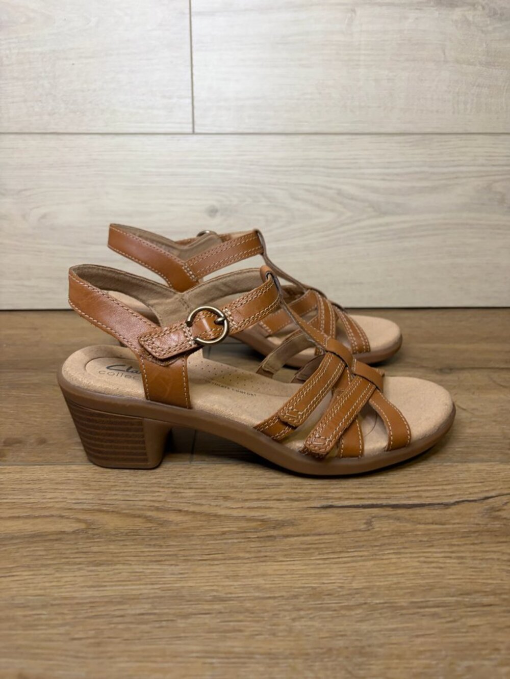 Clarks Emily2 Rose Tan Leather Comfort Chunky Heel Pumps Size 7.5M